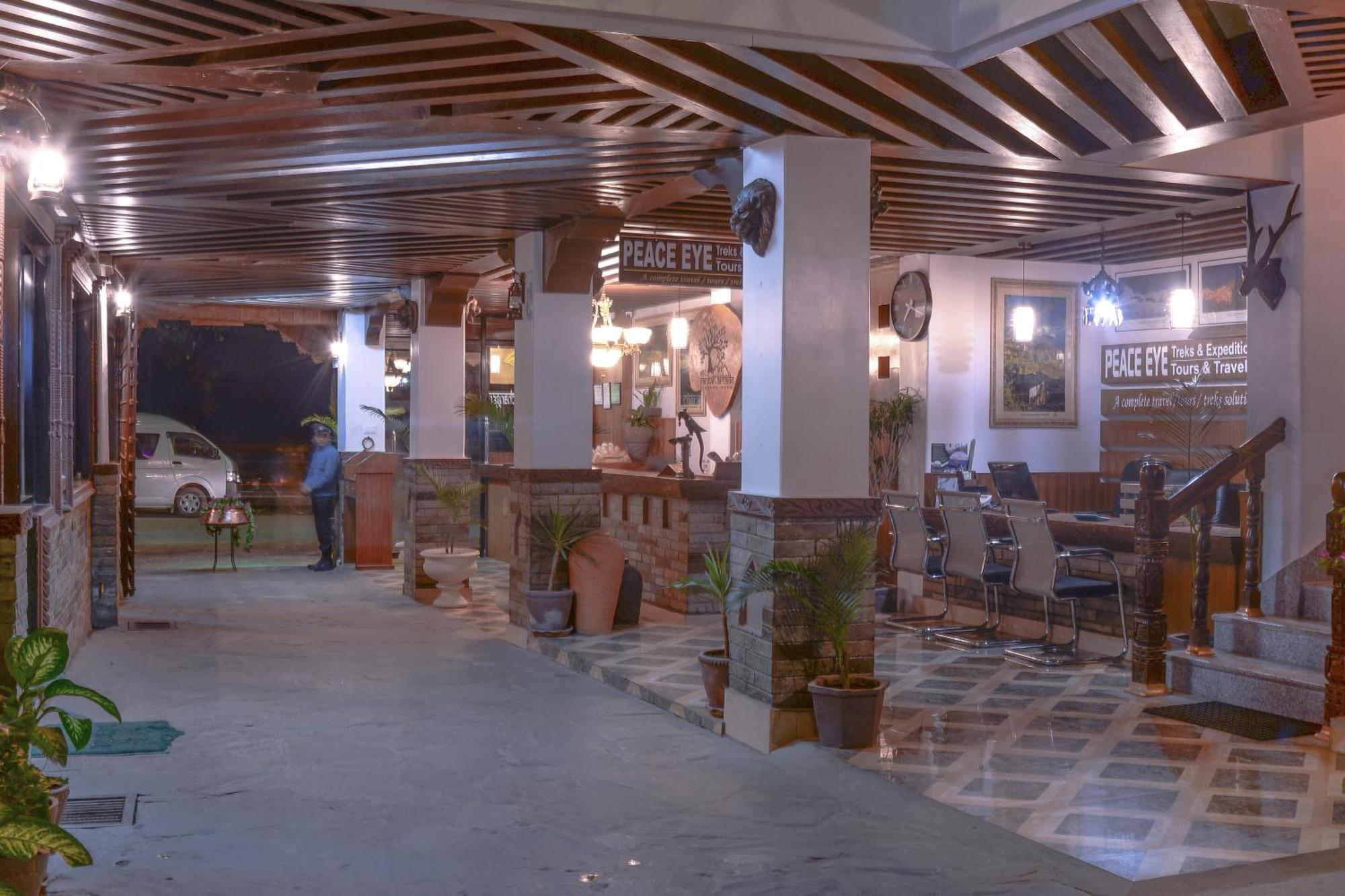 Hotel Raniban Arcade Pokhara Exterior foto