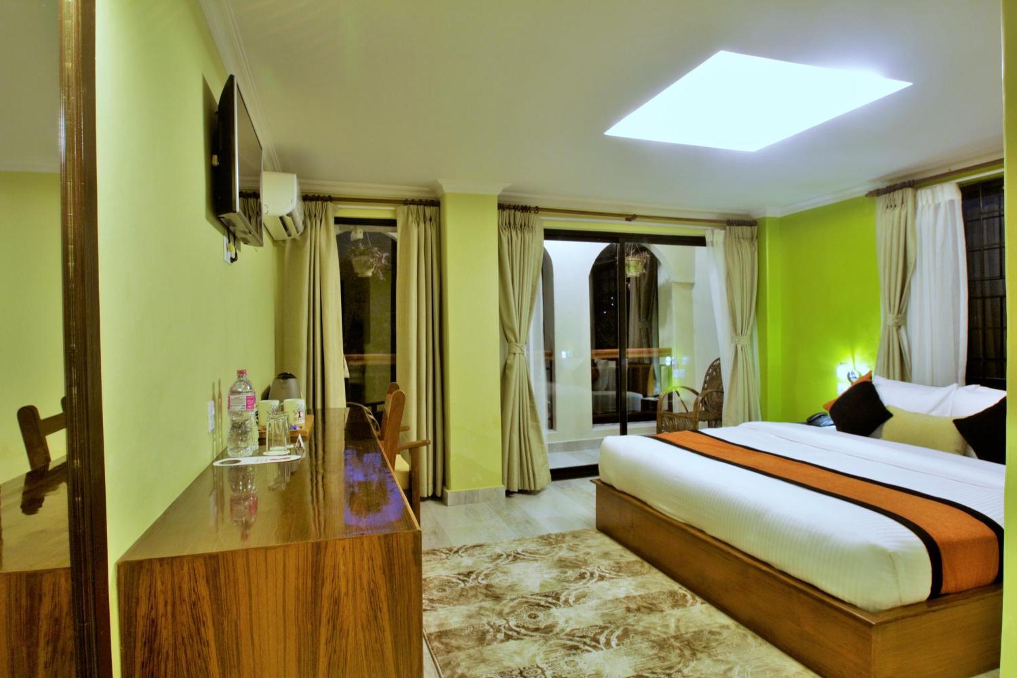 Hotel Raniban Arcade Pokhara Exterior foto