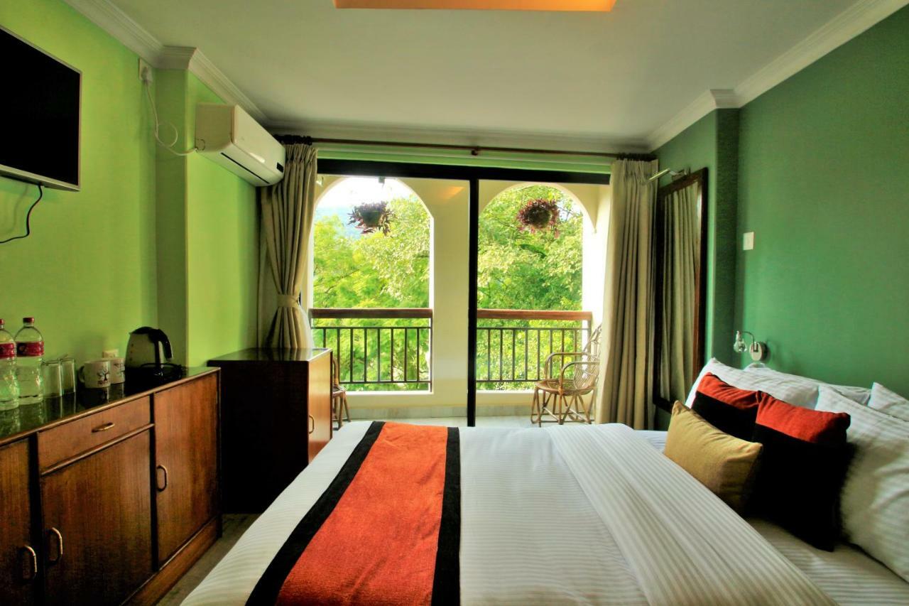 Hotel Raniban Arcade Pokhara Exterior foto